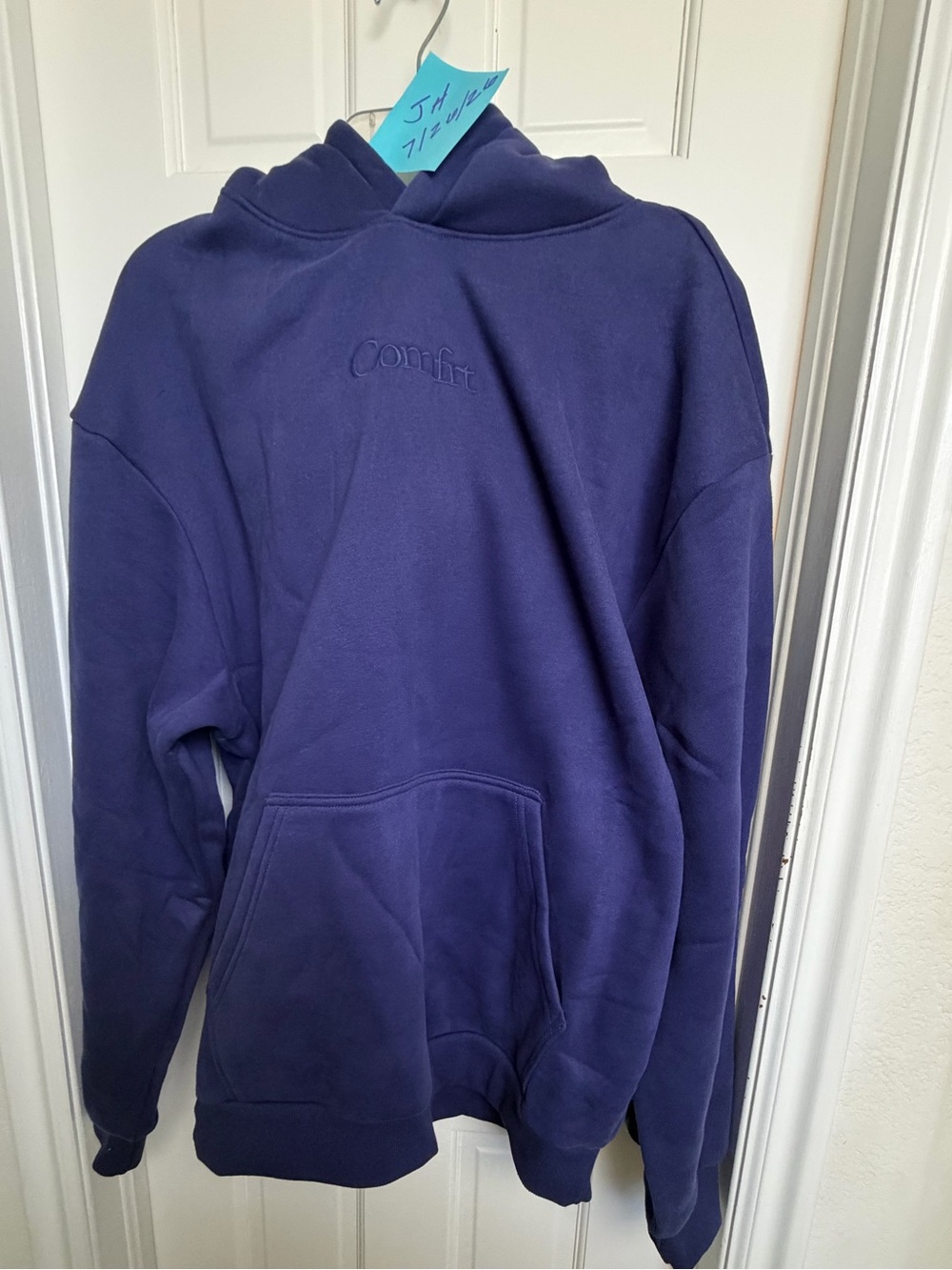 Large Comfrt Hoodie Sweatshirt